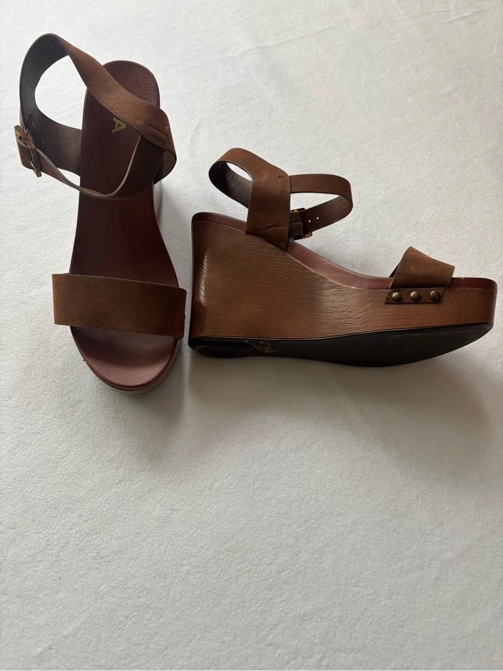 MIA stylish tan